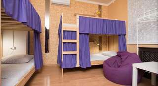 Гостиница Хостел Инжир Сочи Спальное место на двухъярусной кровати в общем 6-местном номере для мужчин и женщин-1