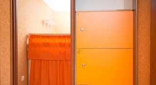 Гостиница Хостел Инжир Сочи Спальное место на двухъярусной кровати в общем 6-местном номере для мужчин-3